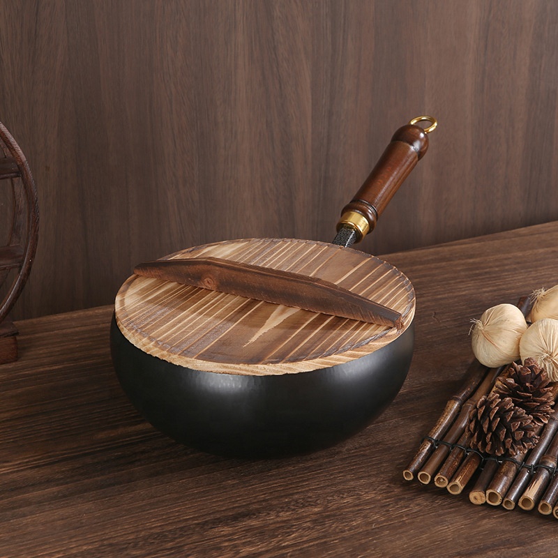 wok pan+wooden lid