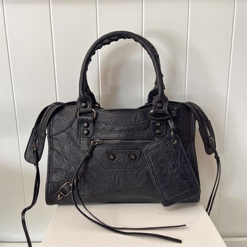 taille moyenne élégant noir