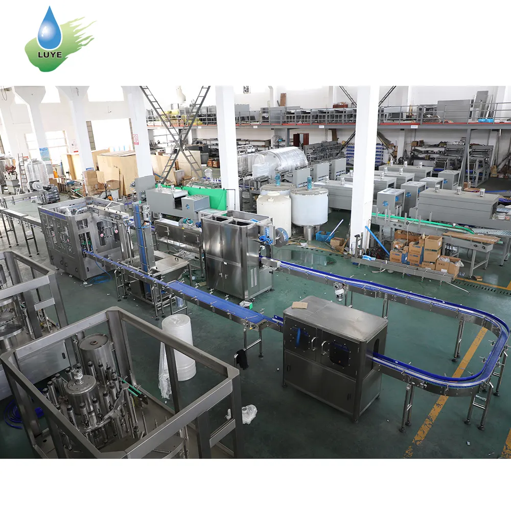 Máquina automática de llenado de botellas de agua de manantial mineral empaquetada para pequeñas empresas, precio para la línea completa de embotellado de plantas de agua