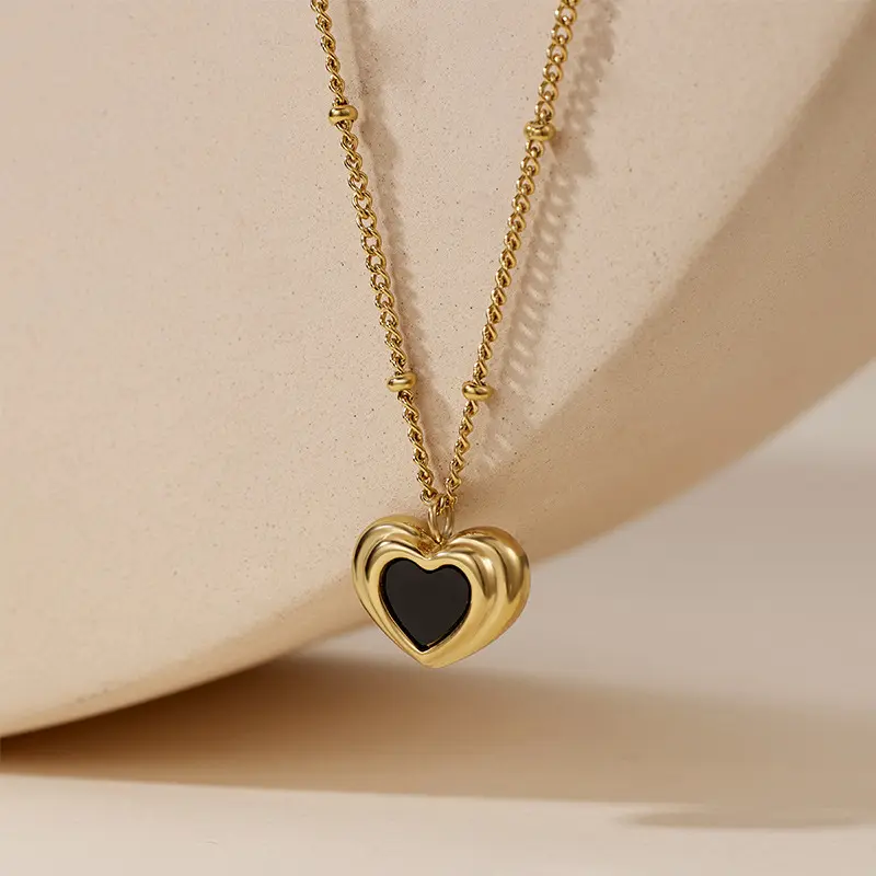 Elegante collar con colgante de corazón de acero inoxidable, joyería romántica de moda para mujer, categoría de regalo de San Valentín, joyería de moda