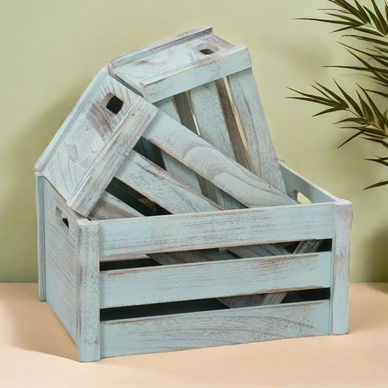 Distressed light green