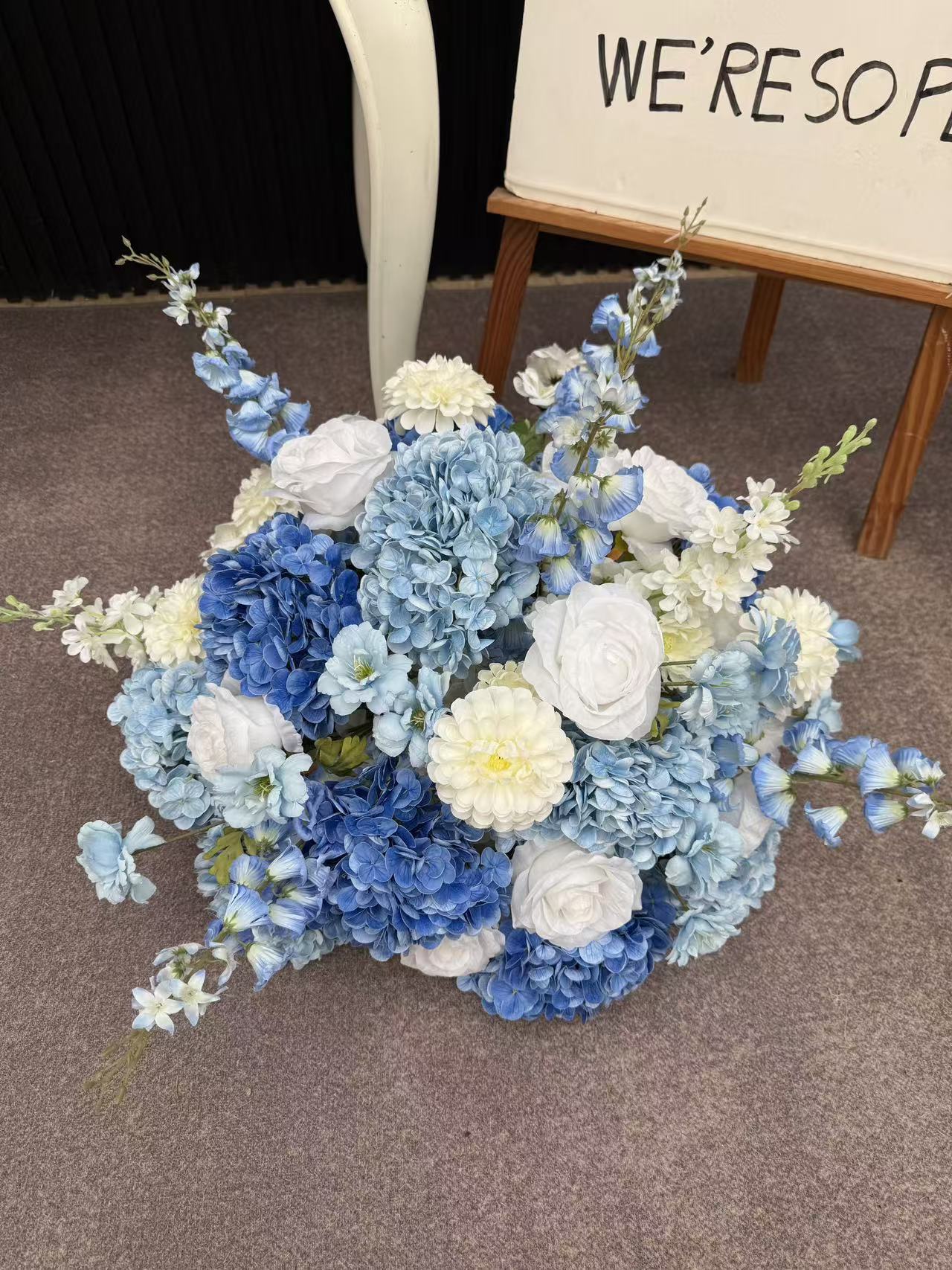 60cm flower ball blue