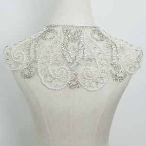 Hoge Kwaliteit Handgemaakte Kralen Parel Geborduurde Jurk Applique Naai-On Strass Voor Bruiden - Product Image 4