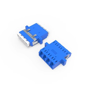 Acoplador de brida de adaptador de fibra cuádruple LC APC de 4 puertos para redes SDK GPRS TCP compatibles con longitud de onda de 1310nm