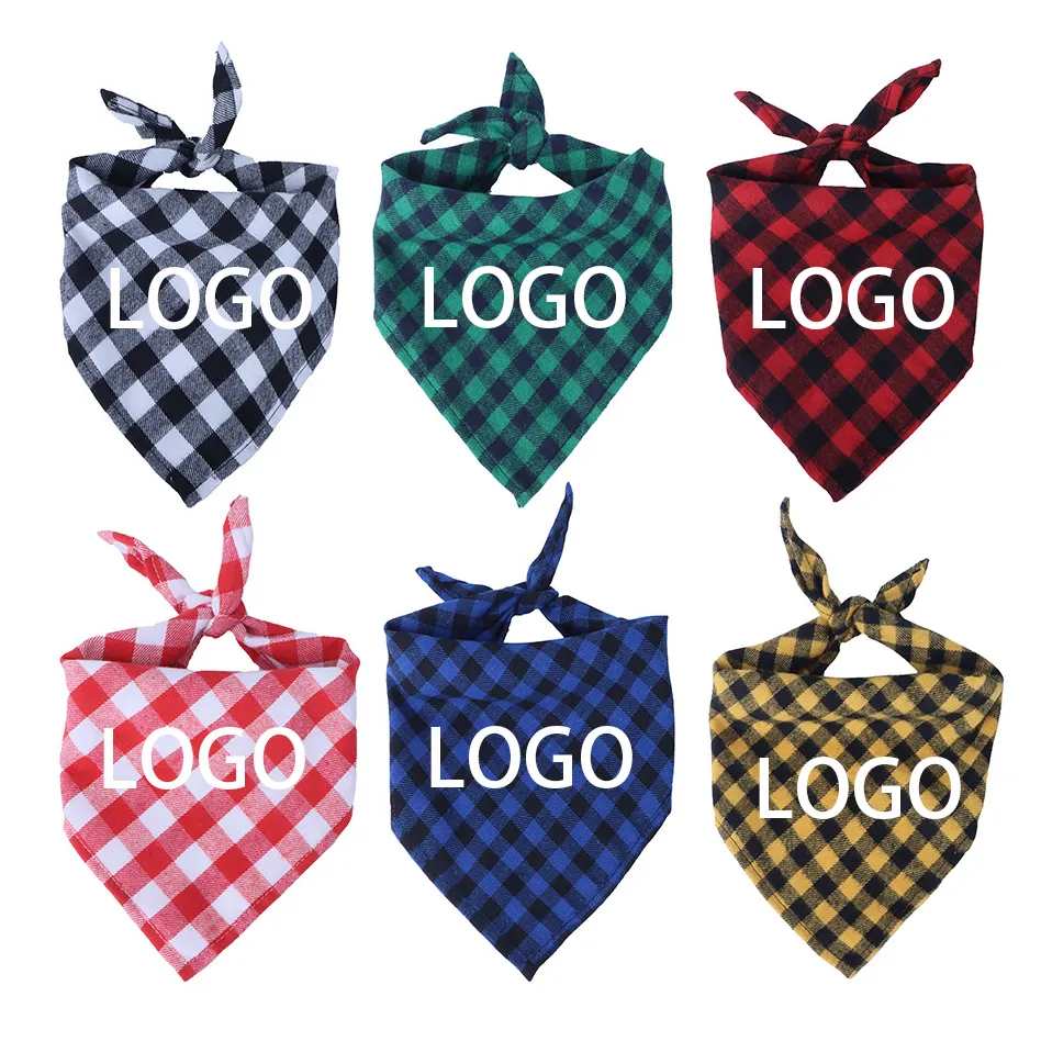 Vendita calda regali promozionali Logo personalizzato accessori per animali forniture cotone doppio strato stampato Plaid triangolo cane sciarpa Bandana