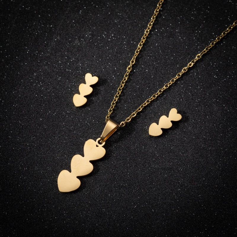 Three hearts gold