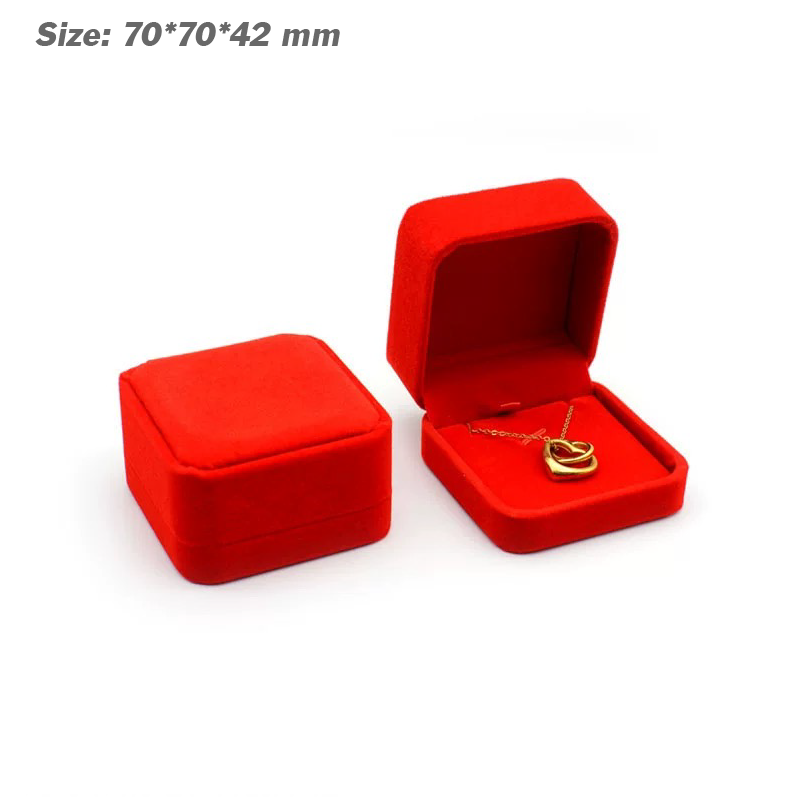Scatola per collana rossa