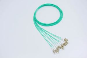 SC UPC MM OM3 0,9mm PVC LSZH Paquete de cable de conexión de fibra interior para 5G/4G/3G WiFi Red de centro de datos FTTX Pigtail Automation - Product Image 4