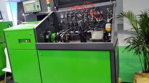 Die Reparatur prüfmaschine für Common-Rail-Injektoren für Diesel-Common-Rail-Injektoren EPS915 enthält die Erstellung der Injektor codierung - Product Image 2