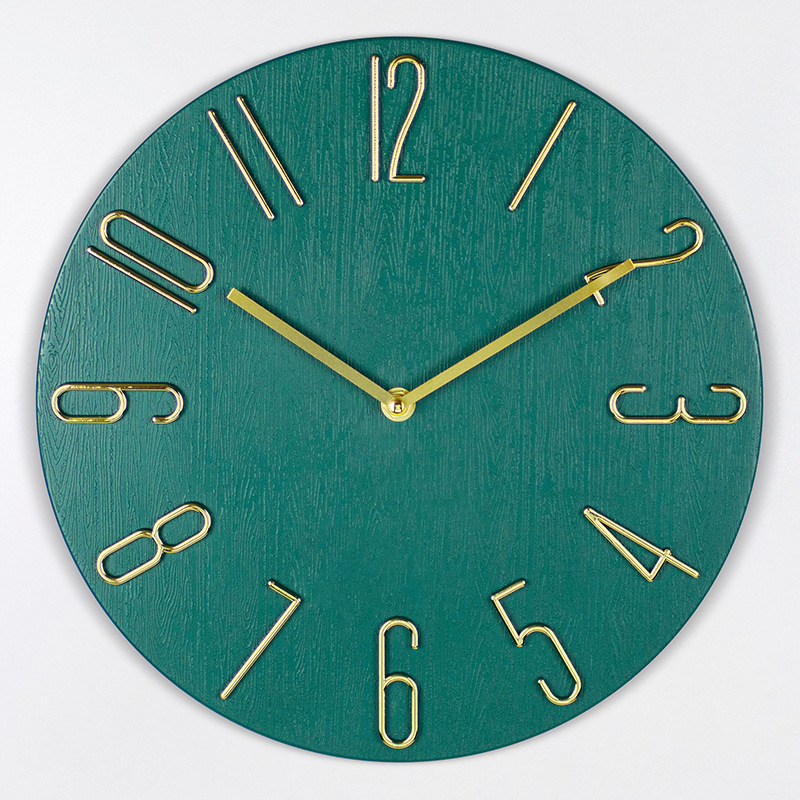 Vert foncé, 30 cm, radiocommandé, chronométrage automatique.
