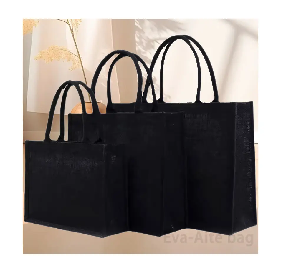 2024 переработанная черная пляжная сумка с внутренним ламинированием, Большая вместительная сумка-тоут из мешковины с логотипом на заказ