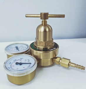 Chất lượng cao hoặc-20 Brass cga540 đầu vào kết nối 2 đồng hồ đo oxy điều chỉnh áp suất cho hàn - Product Image 1
