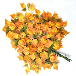 人工ブナの木の葉の茎シルクレッドグリーン3フォークブナの木の枝緑の植物壁花の装飾 - Product Image 3