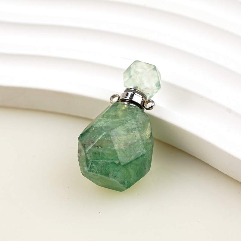 Flacon de parfum vert fluorite