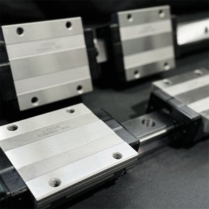 Guía lineal rectangular de bola de alta precisión, bloque de acero de alta capacidad de carga, componentes de rodamiento de riel lineal, industrias CNC - Product Image 4