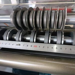 เครื่องตัดตายฉลากกาวอัตโนมัติ Flatbed ความเร็วสูงขนาดกลาง,เครื่องตัดเจาะม้วนสติกเกอร์ - Product Image 2