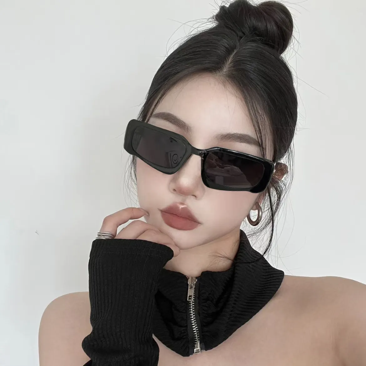 2024 Y2k Hot Cool Girl UV400 lunettes de soleil dégradé gris Punk futurisme luxe lunettes usine en gros