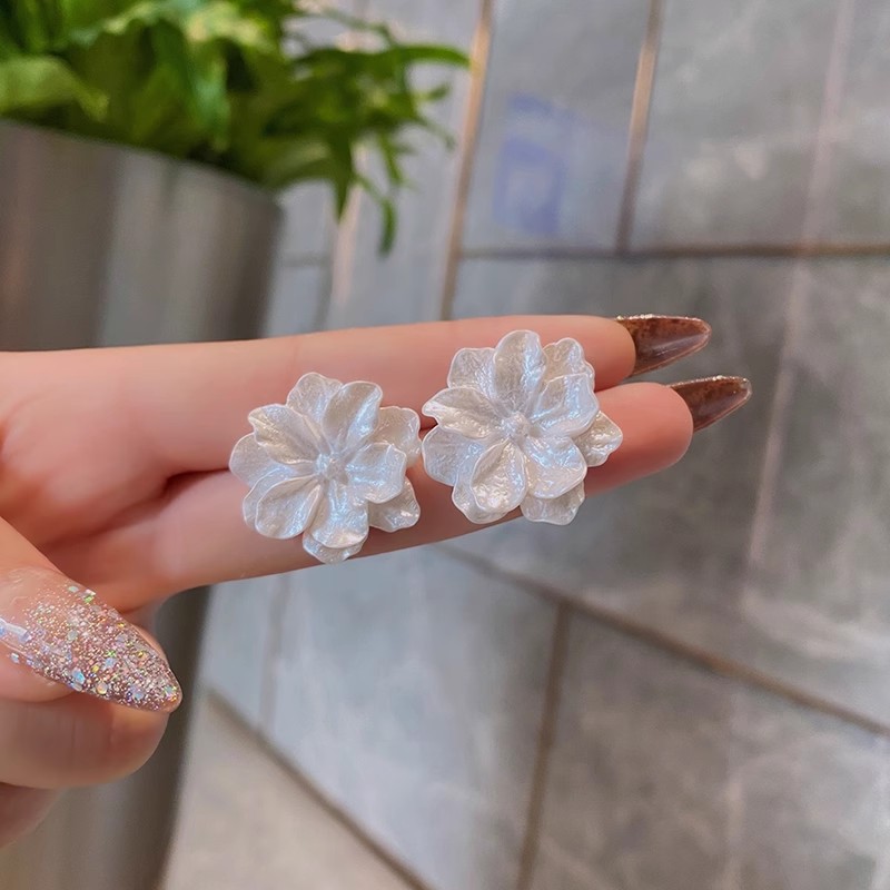 A1421 blanc "blanc fleur boucles d'oreilles"