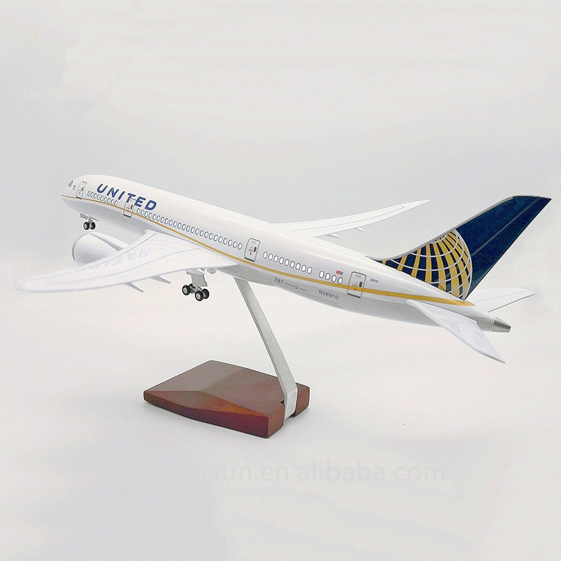 B787 Unis