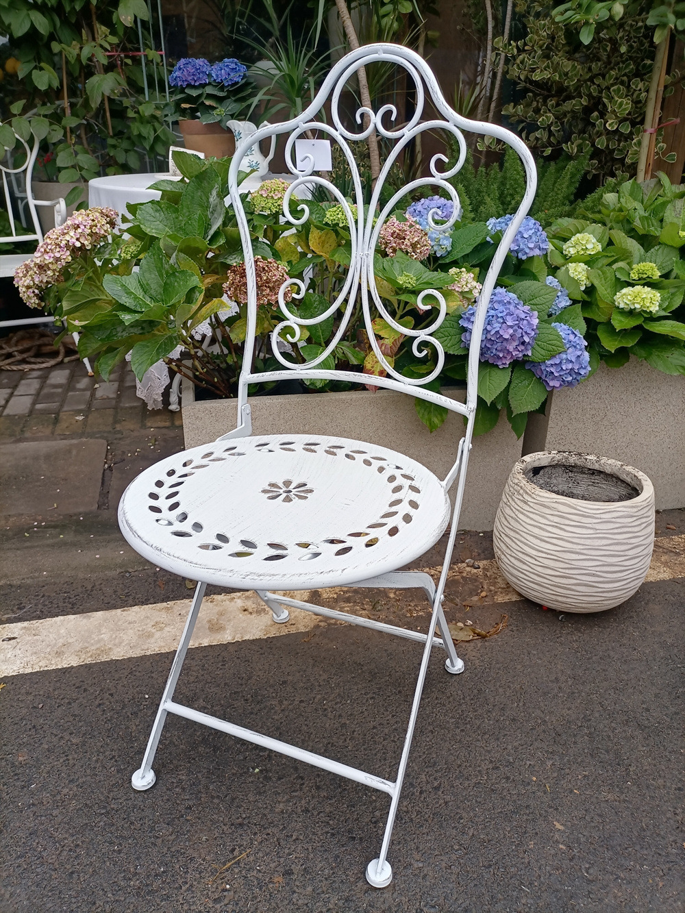 1 chair white old