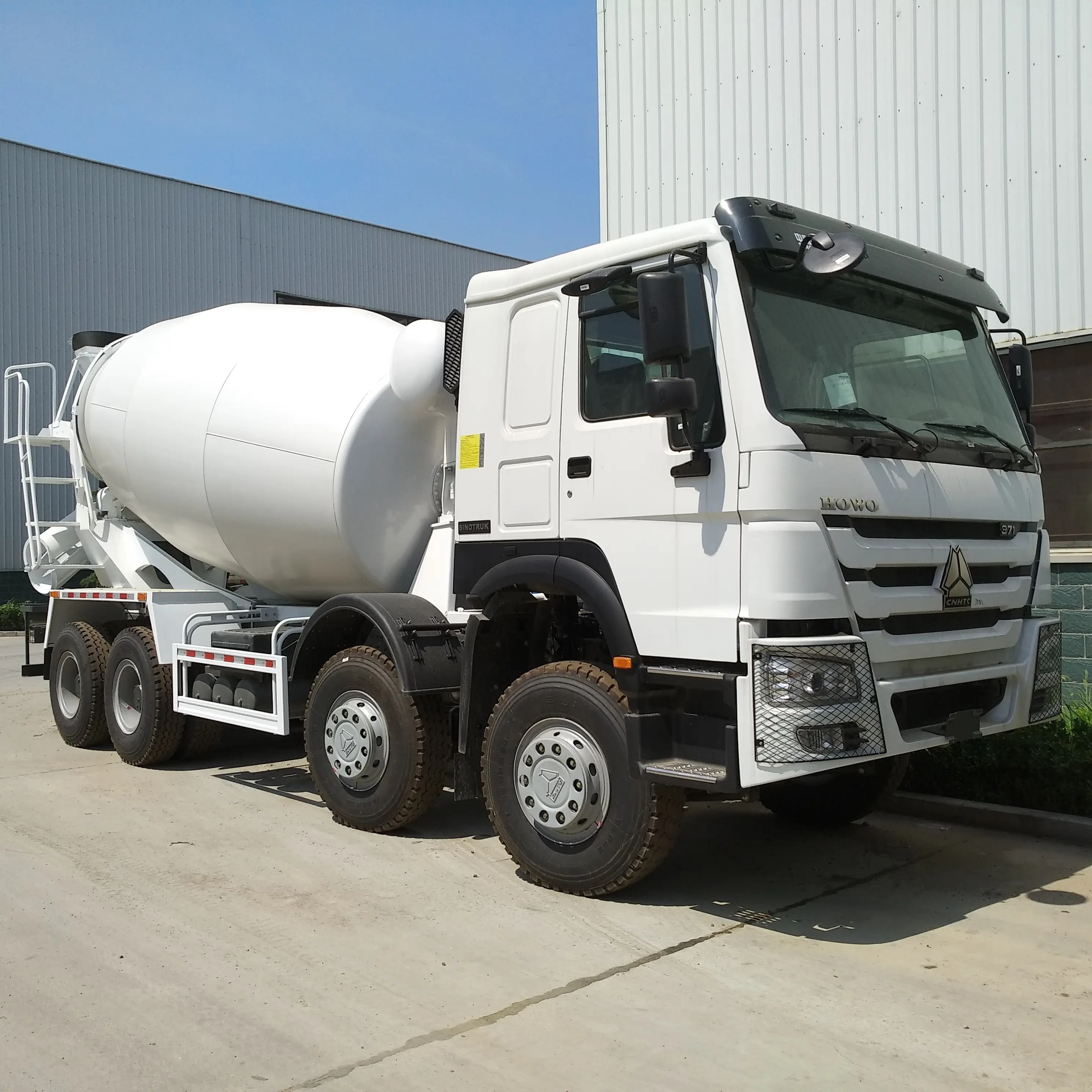 Howo sol taraf sürüş 12 metreküp çimento karıştırıcı beton karıştırıcı kamyon satılık