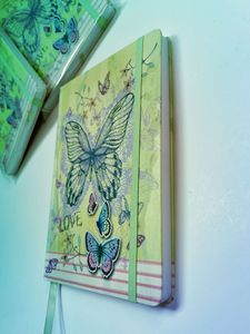 Hochwertiger, hochwertiger, farbenfroher A5-Papierdruck mit Glitzer-Hardcover-Notizbuch mit elastischer Schnur zum Verschluss - Product Image 3