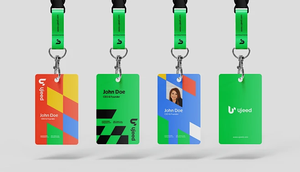 Benutzer definiertes Design NFC Magnetic QR <span class=keywords><strong>Code</strong></span> Zugangs kontrolle Visitenkarte Günstige PVC-Foto-ID für Studenten Besucher Mitarbeiter Event No Chip
