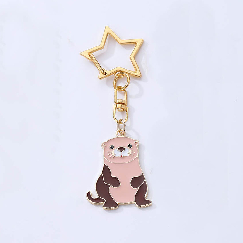Loutre mignonne dorée
