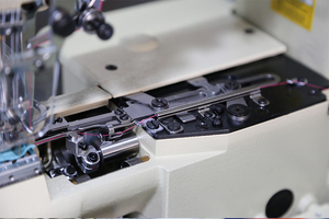 Gc787d-Estオールインワンダイレクトドライブ自動トリミングコンピューター化インターロックMaquina De Coser - Product Image 3