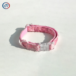 Individuelles Logo Blumen-Haustiergeschirr Leine Halsband Set Valentinstag Weiches Verstellbares Welpen-Hundegeschirr Weste für Kleine Hunde Katzen Geschenk - Product Image 5