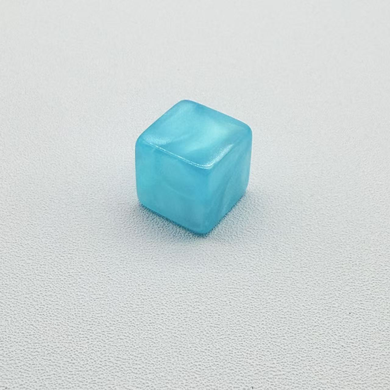 bleu mer à motifs de perles colorées