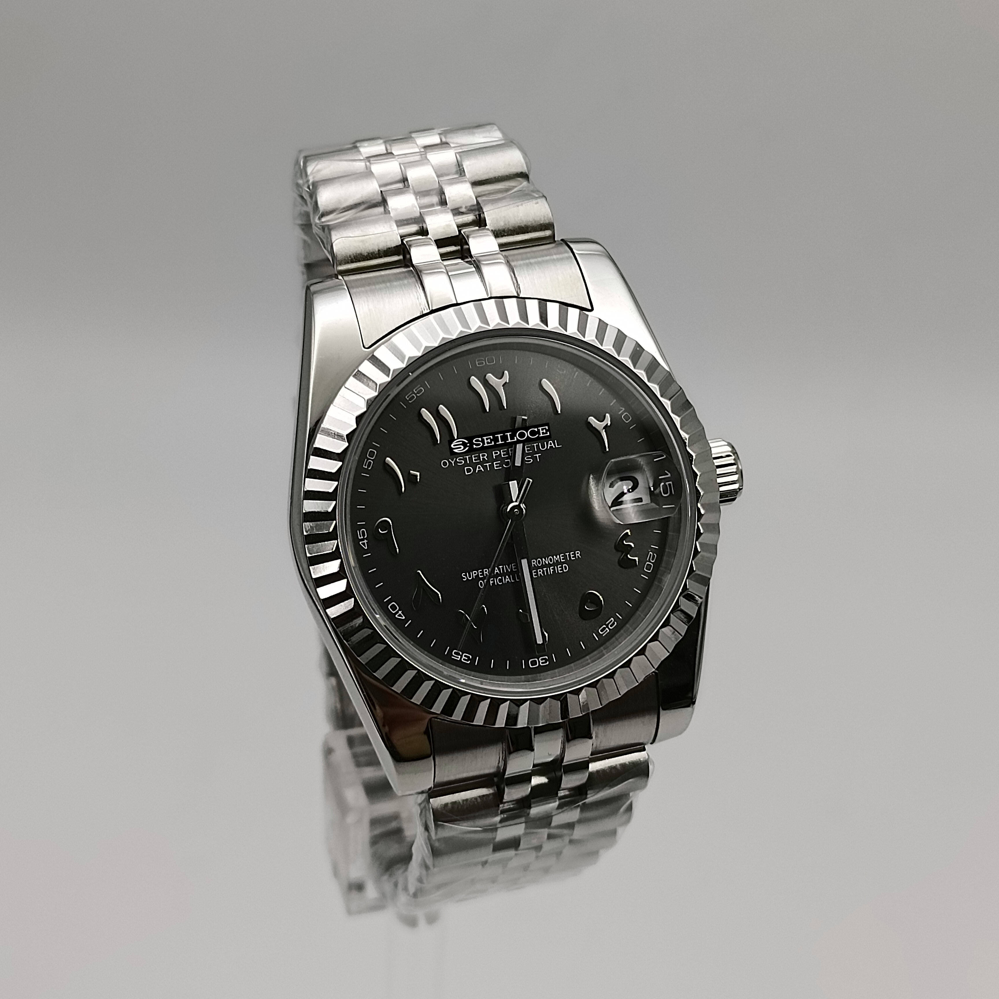 Boîtier argenté + cadran gris