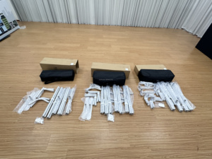 Tùy Chỉnh Xách Tay Modular Có Thể Gập Lại Hiển Thị Gian Hàng Quầy Bàn Trần Biểu Ngữ Hiện Đại Triển Lãm Thương Mại Thiết Bị Tùy Chỉnh Gian Hàng Triển Lãm - Product Image 6