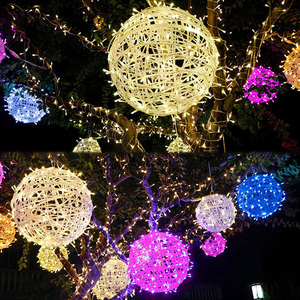 クリスマス<span class=keywords><strong>LED</strong></span>籐ボールストリングライト203040CM屋外グローブボールツリーハンギングガーランドフェアリーランプガーデンパティオツリー用