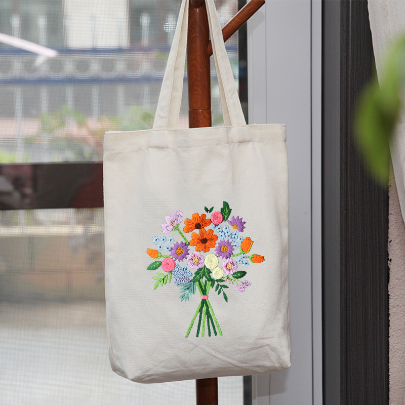12 Broderie Tote Bag kit