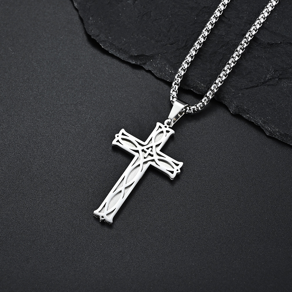 Pendentif en argent avec chaîne