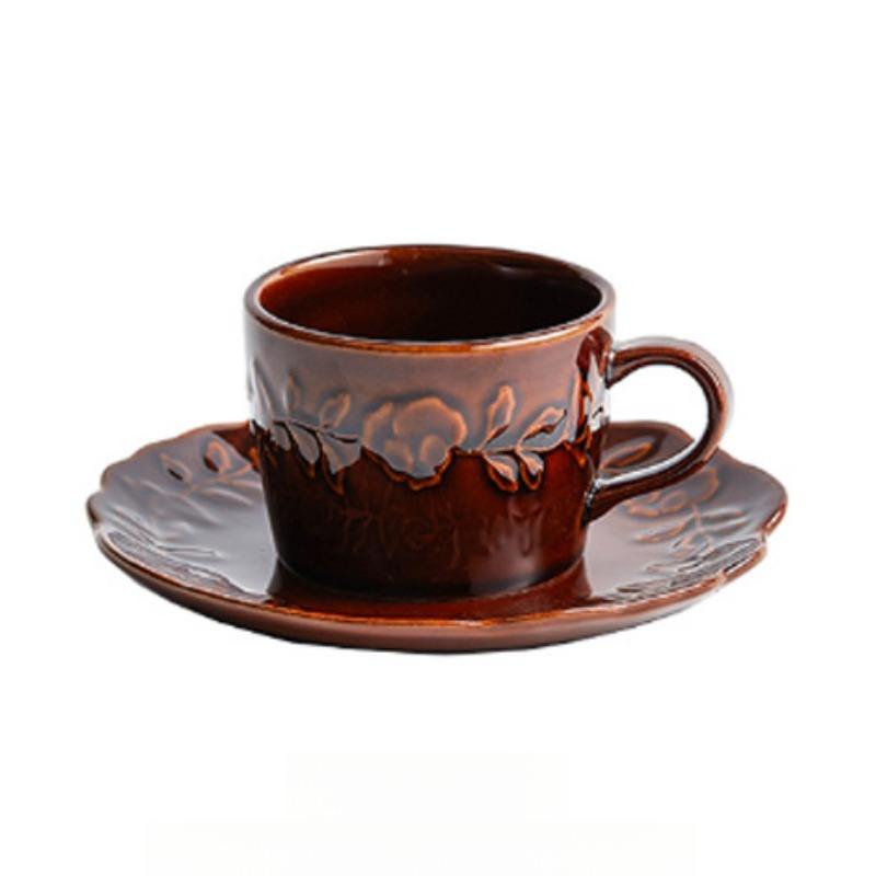 สีน้ำตาล