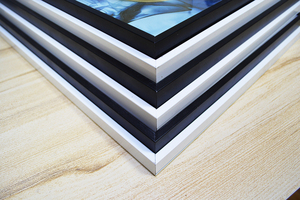 広告板のための白い8x10フォトフレームと黒い写真フレームのセット - Product Image 2