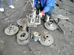 Máy móc tốt nhất cửa hàng sửa chữa zamak đúc máy năng lượng khai thác phun cứng nhắc bọt polyurethane đúc máy - Product Image 6