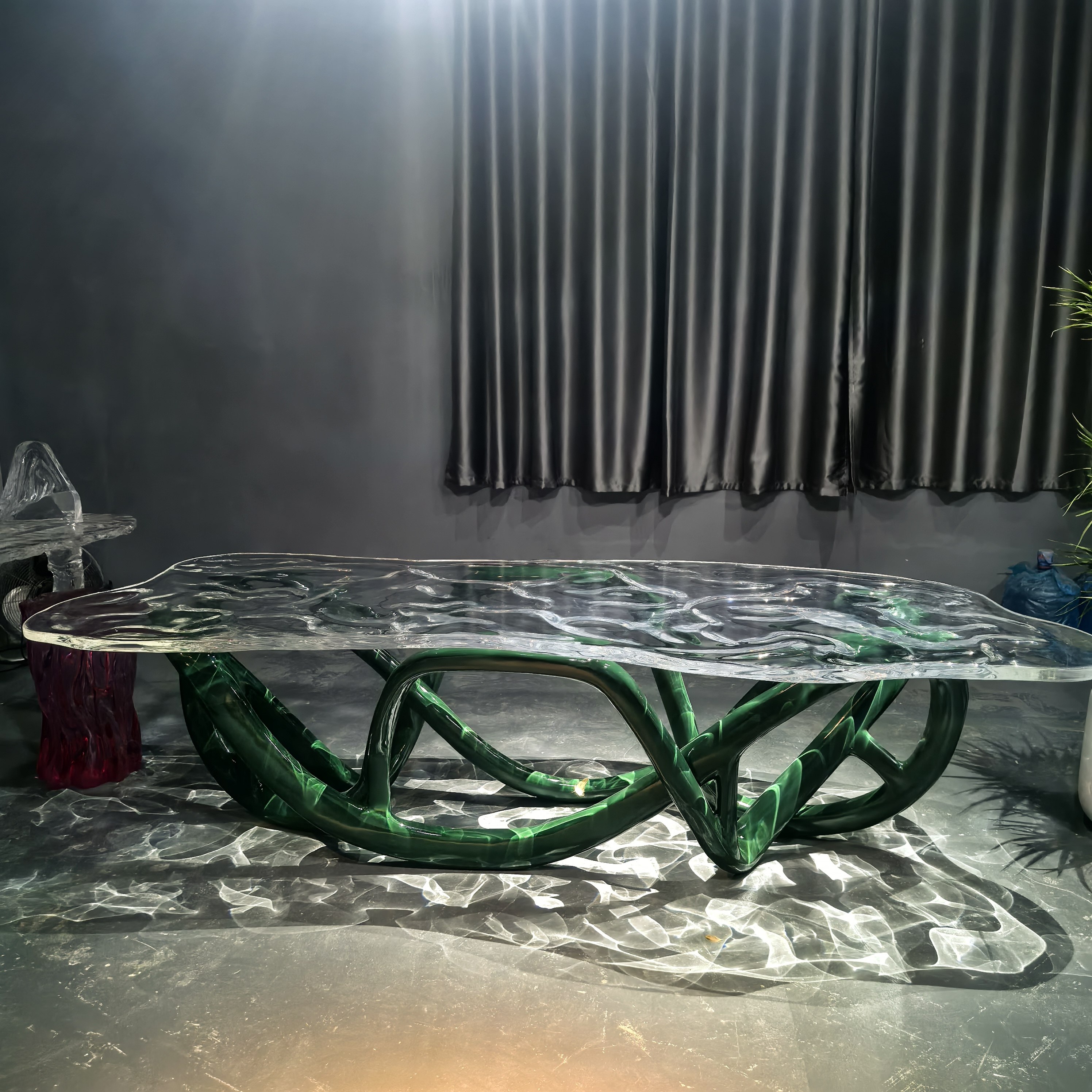 Vine streamer tea table-2400850720h single table