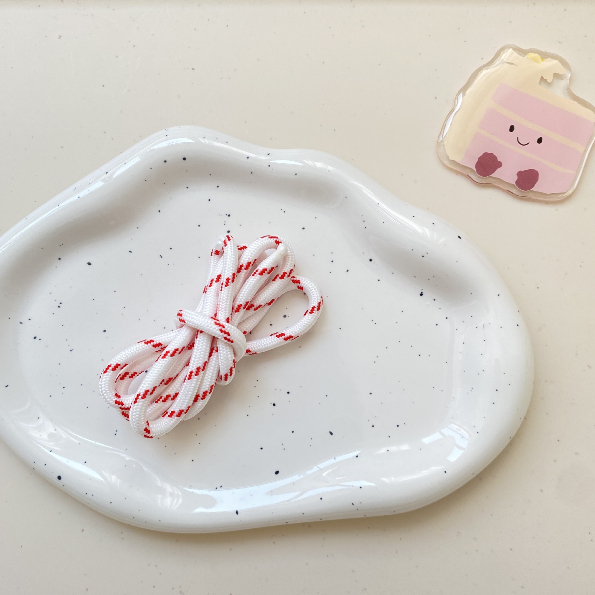 white red