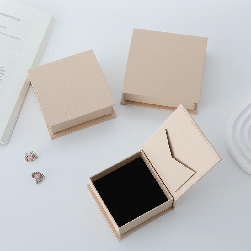 Marron + pochette pour cartes