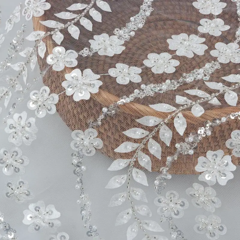 Nuevo estilo 100% poliéster 3D fantasía lentejuelas cuentas bordadas tela de red de tul para vestido