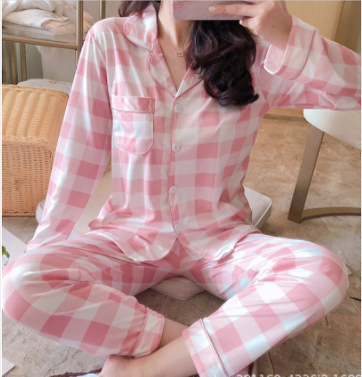 264226_Long Opening - White Checkered Pattern