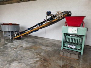 <strong>Fixed</strong> 4-35A Hopper Type Semi-<strong>automatic</strong> Hollow <strong>Block</strong> Brick Making <strong>Machine</strong> Equipped With Conveyor Belt Mixer Brick Making Line - Product Image 2