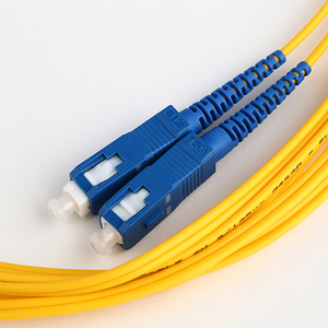 Yüksek kalite OEM SC LC FC ST serbestçe eşleşti konnektörler Fiber optik Patchcord Apc Upc SM FTTH özelleştirilmiş optik Patchcord - Product Image 5