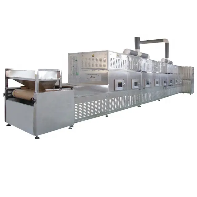 600 kg industriale di capacità di sterilizzazione attrezzature di essiccazione forno Tunnel trasportatore industria forno a microonde