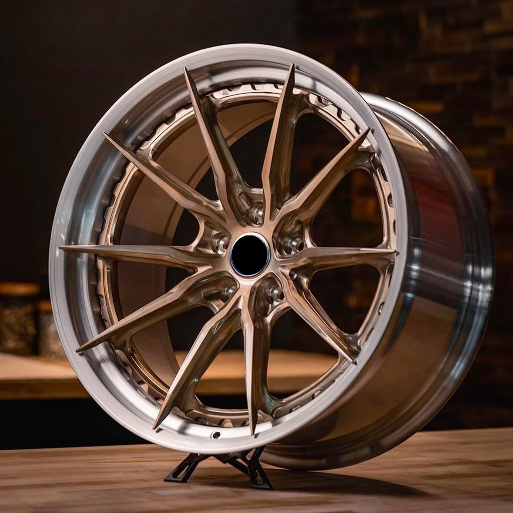 สีน้ำตาล