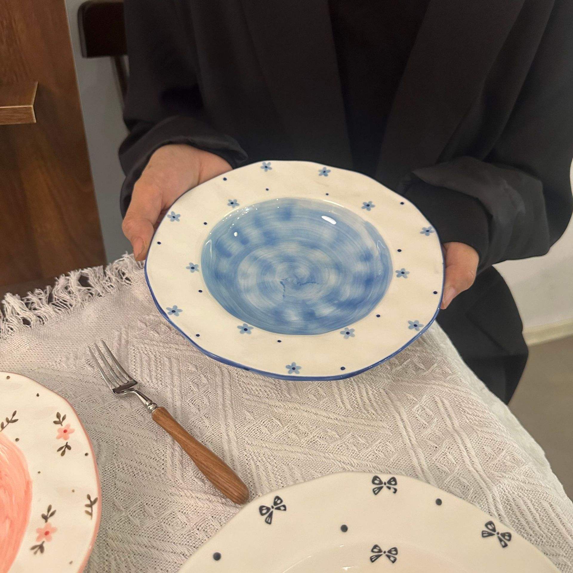 Mano pellizco de 8 pulgadas de placa profunda-cielo estrellado azul