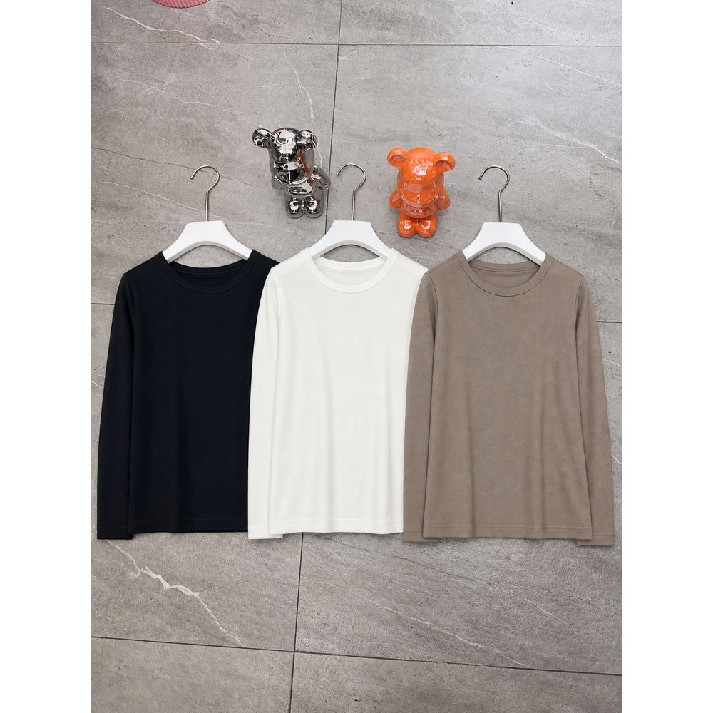 Col rond noir blanc marron